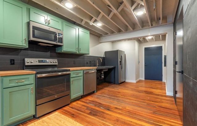 101 E Walnut Street 213, Rogers, AR 72756