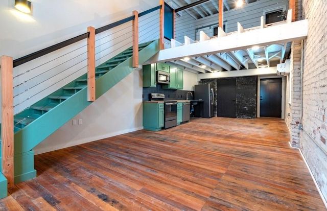 101 E Walnut Street 213, Rogers, AR 72756