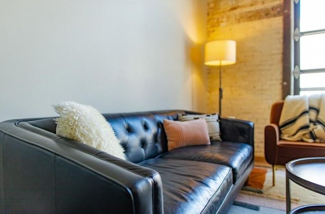 101 E Walnut Street 213, Rogers, AR 72756