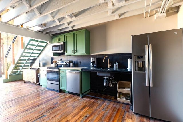 101 E Walnut Street 213, Rogers, AR 72756