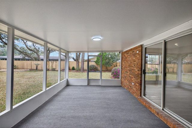 606 NE Merioneth Drive, Fort Walton Beach, FL 32547