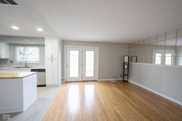 7621 Vintage Court, Lawrence, IN 46226