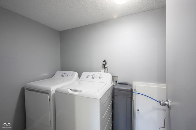 7621 Vintage Court, Lawrence, IN 46226