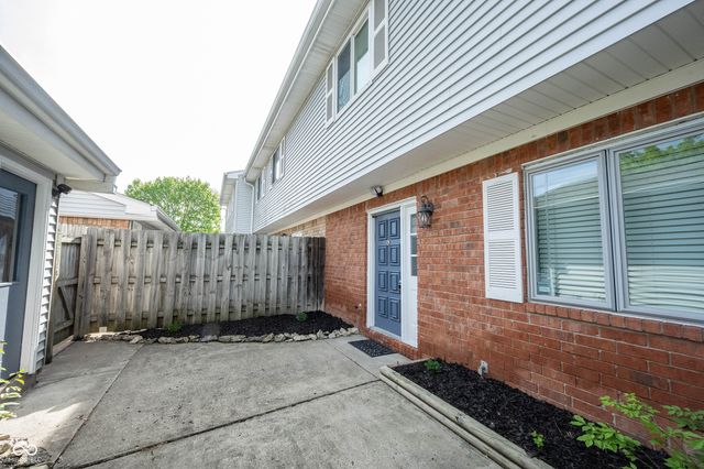7621 Vintage Court, Lawrence, IN 46226