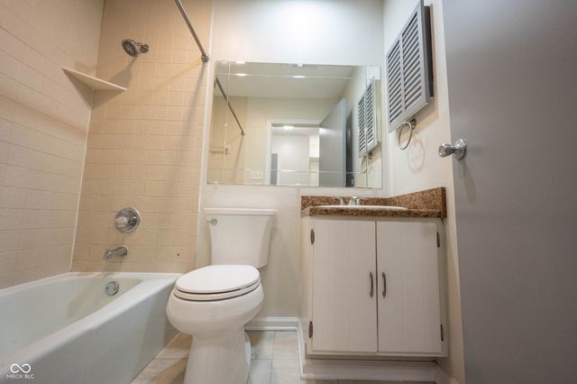 7621 Vintage Court, Lawrence, IN 46226
