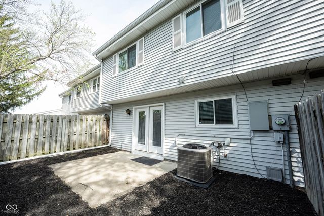 7621 Vintage Court, Lawrence, IN 46226