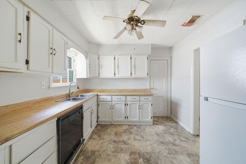 410 Live Oak Street, Pasadena, TX 77506