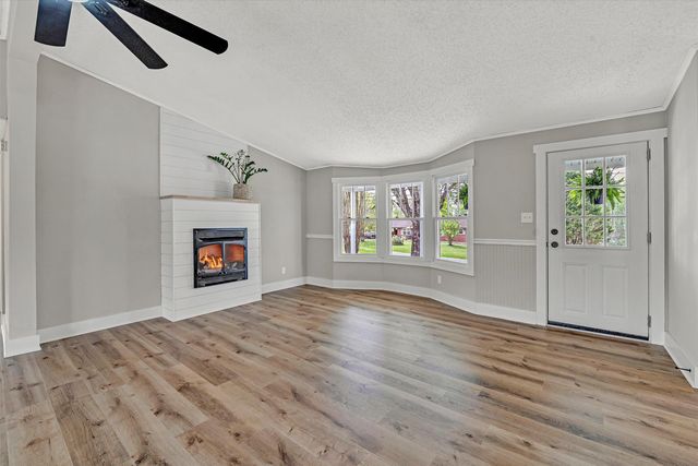 1810 SCUFFLING HILL RD, Rocky Mount, VA 24151