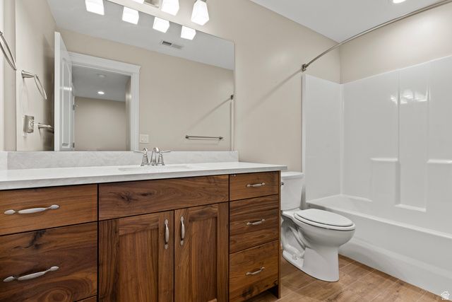 1142 S GRACE WAY, Layton, UT 84041