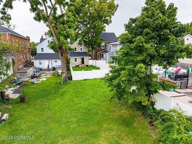 60 Hanover Street, Pemberton, NJ 08068
