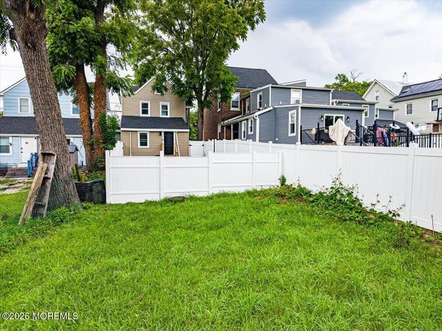 60 Hanover Street, Pemberton, NJ 08068