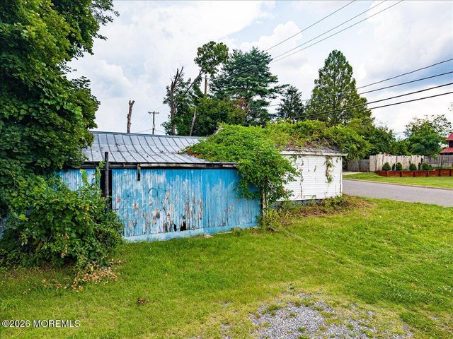 60 Hanover Street, Pemberton, NJ 08068