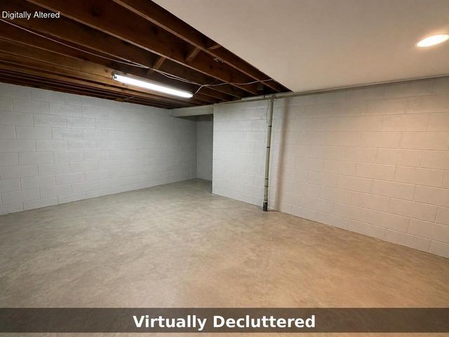 495 Marquette AVENUE, Oak Creek, WI 53154