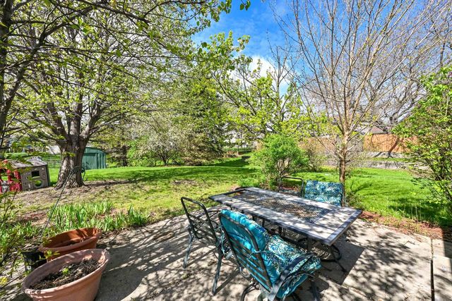 495 Marquette AVENUE, Oak Creek, WI 53154