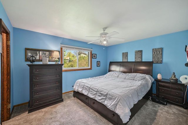 495 Marquette AVENUE, Oak Creek, WI 53154