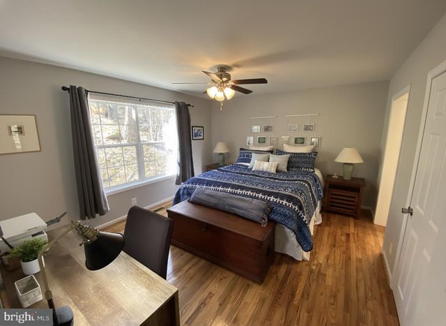 397 PARKSIDE RD, Linden, VA 22642