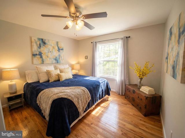 397 PARKSIDE RD, Linden, VA 22642