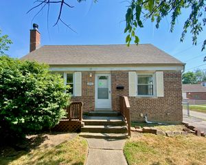 2745 179th Street, Lansing, IL 60438