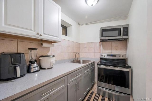 159-44 Normal Road, Jamaica Hills, NY 11432