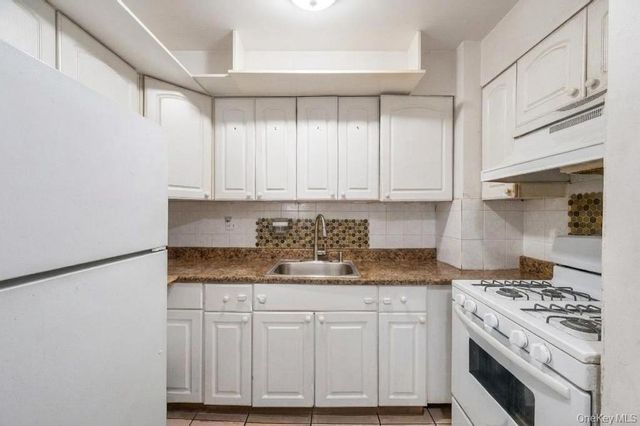 159-44 Normal Road, Jamaica Hills, NY 11432