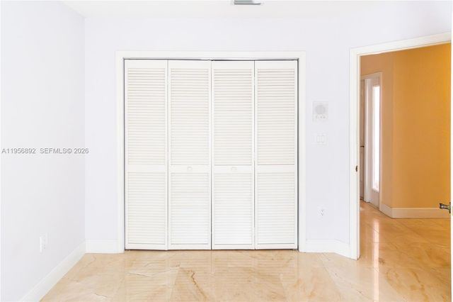 10564 NW 57th St, Doral, FL 33178