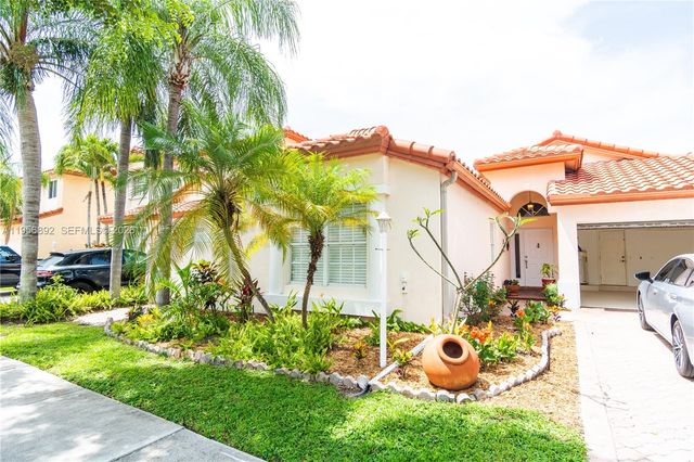 10564 NW 57th St, Doral, FL 33178