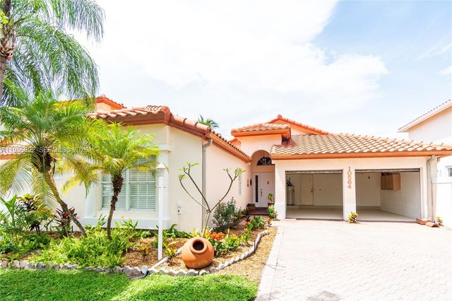 10564 NW 57th St, Doral, FL 33178