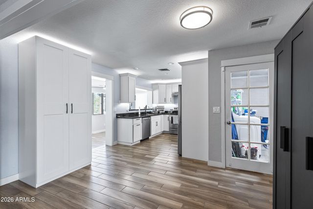 253 S MONTEREY Street, Gilbert, AZ 85233