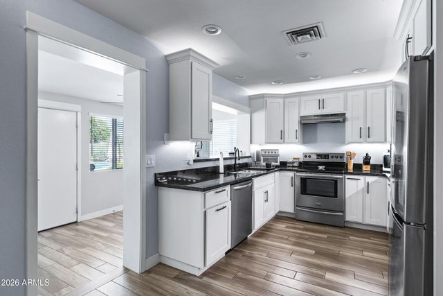 253 S MONTEREY Street, Gilbert, AZ 85233