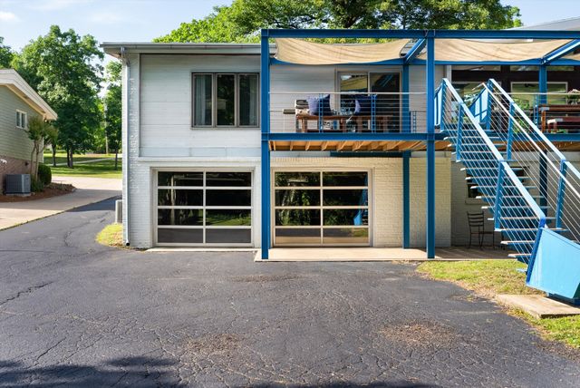 179 Snug Harbor Dr, Hendersonville, TN 37075