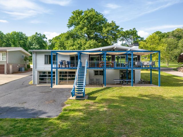 179 Snug Harbor Dr, Hendersonville, TN 37075