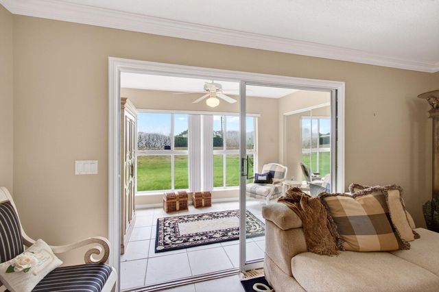 5952 Regal Glen Drive 104, Boynton Beach, FL 33437