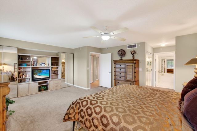 5952 Regal Glen Drive 104, Boynton Beach, FL 33437