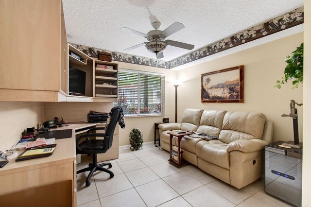 5952 Regal Glen Drive 104, Boynton Beach, FL 33437