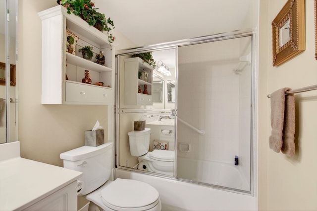 5952 Regal Glen Drive 104, Boynton Beach, FL 33437