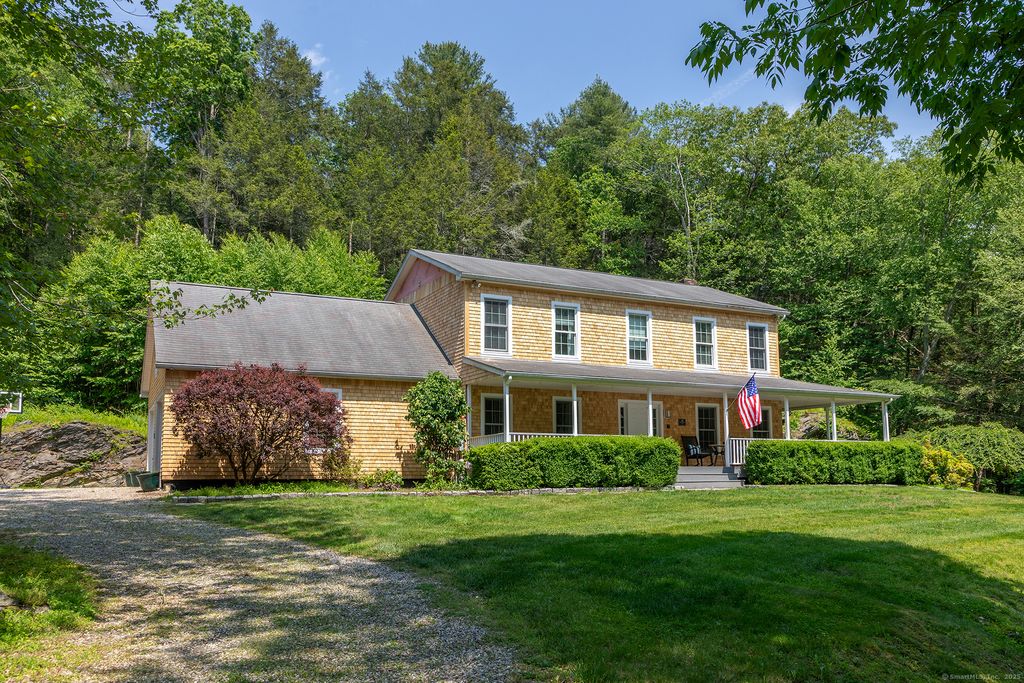 18 Tunnel Road, Roxbury, CT 06783