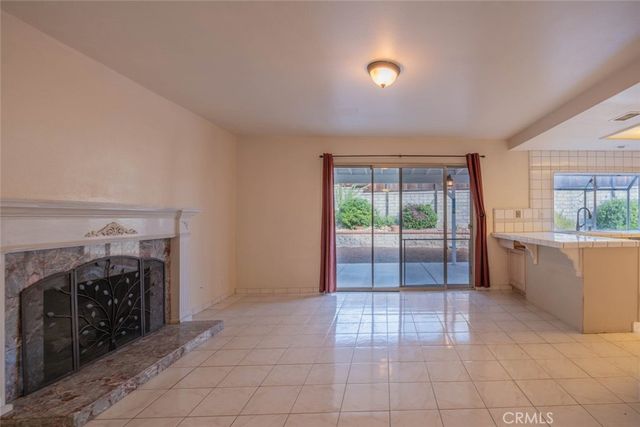 28043 Woodstock Avenue, Castaic, CA 91384