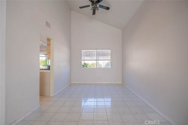 28043 Woodstock Avenue, Castaic, CA 91384