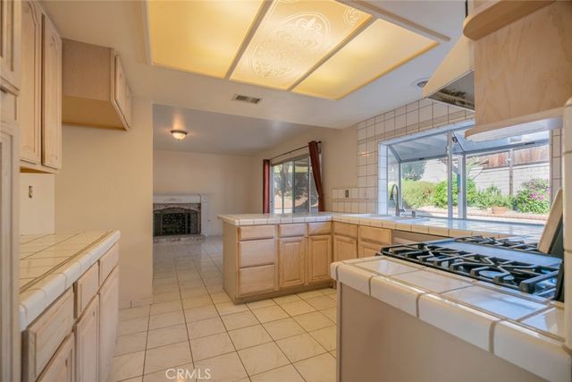 28043 Woodstock Avenue, Castaic, CA 91384