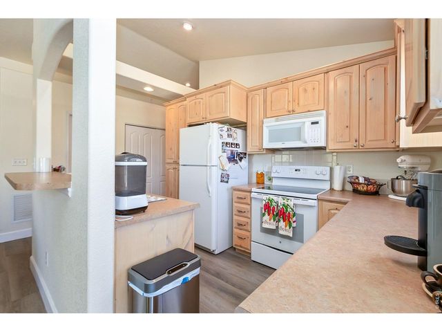 5775 29th St 8-811, Greeley, CO 80634