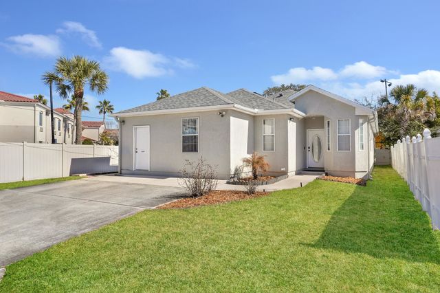 16 S Comares Ave, St Augustine, FL 32080