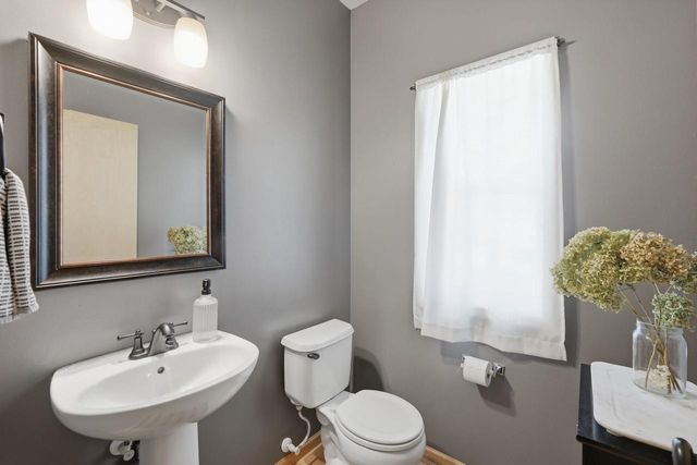558 Hercules Trail, Madison, WI 53718