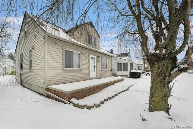 20233 Pinecrest Street, Taylor, MI 48180