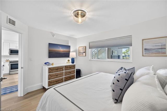 309 Goodlette-Frank RD S A204, Naples, FL 34102