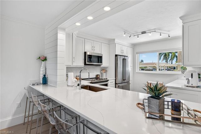 309 Goodlette-Frank RD S A204, Naples, FL 34102