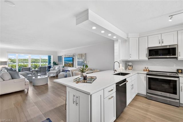 309 Goodlette-Frank RD S A204, Naples, FL 34102
