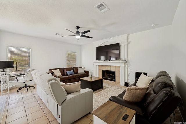 14642 Triple Crown Ln, San Antonio, TX 78248