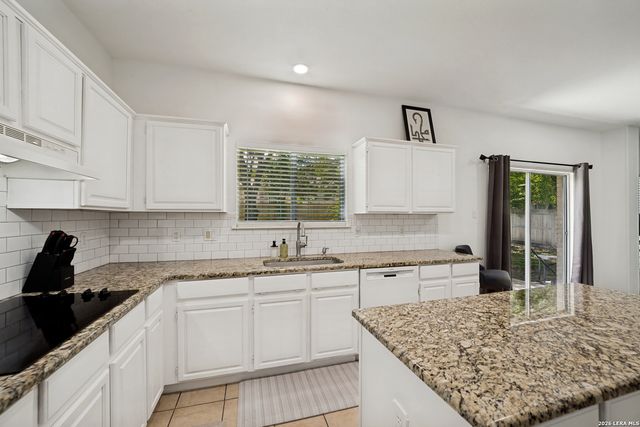 14642 Triple Crown Ln, San Antonio, TX 78248