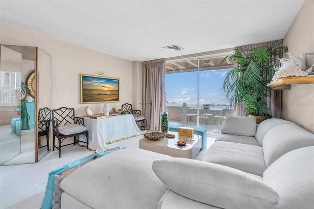 7000 BEACH PLAZA 208, St Pete Beach, FL 33706