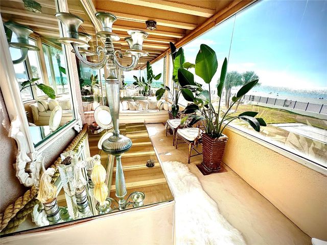 7000 BEACH PLAZA 208, St Pete Beach, FL 33706